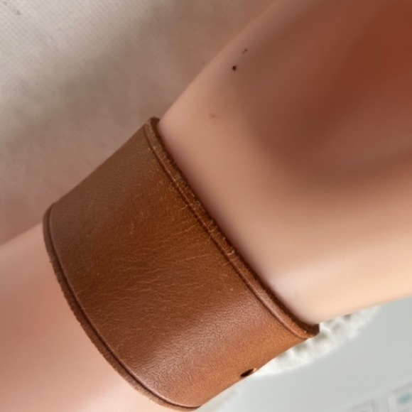 Louis Vuitton Luggage Name Tag and Strap-Bracelet Set (S) - Picture 6 of 13